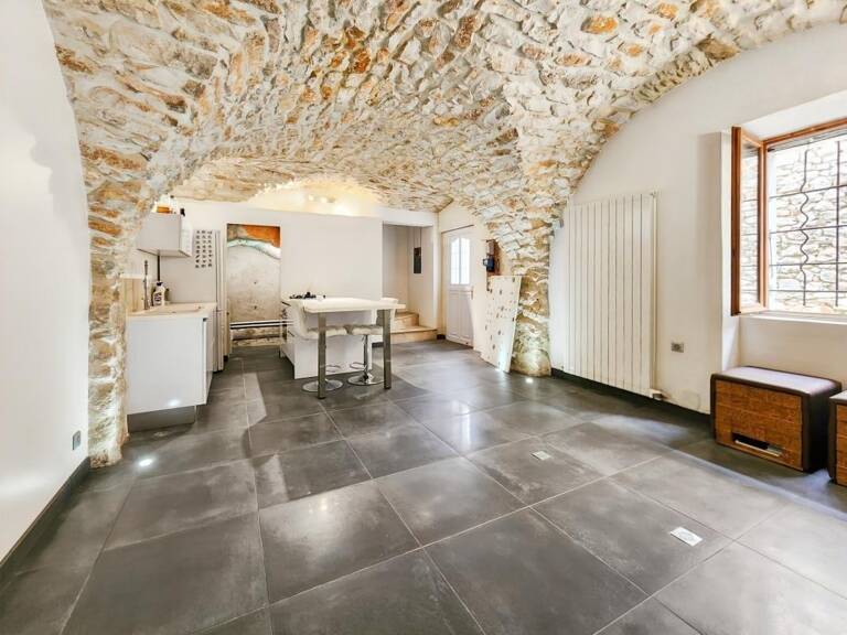 À Vendre à Saint Geniès - Maison de village de 80m² entièrement rénovée — photo 1