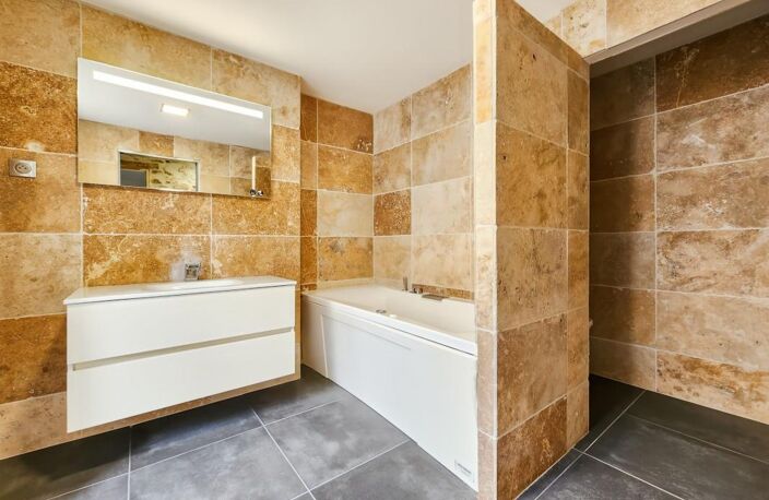À Vendre à Saint Geniès - Maison de village de 80m² entièrement rénovée — photo 5