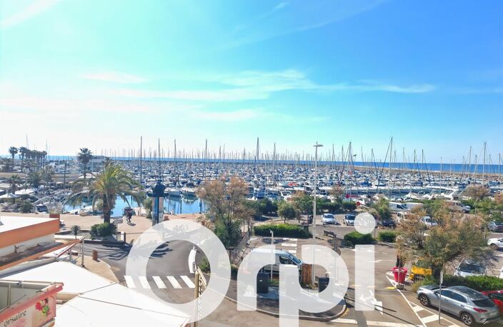 Appartement T2 Cabine Meublé avec Vue Port et Mer – Rive Droite — photo 2