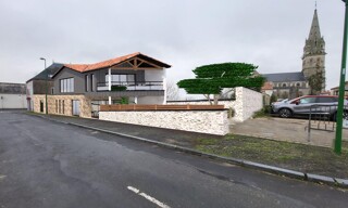 Commerce  120 m² à vendre à Saint-Philbert-de-Bouaine (85660)