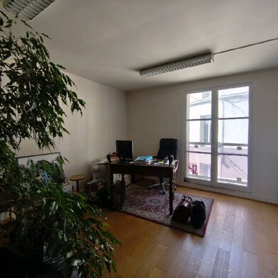 Appartement 4 pièces 220000 €