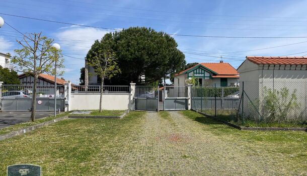 Parking  à louer Royan 17200