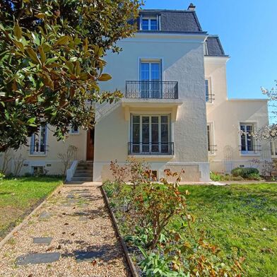 Maison 10 pièces 1175000 €