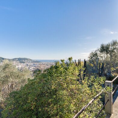 Appartement 5 pièces 250000 €