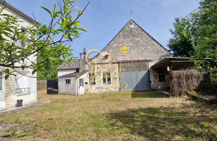 MAISON DE VILLAGE 2 CHAMBRES GRANGE DE 200 M2 — photo 2
