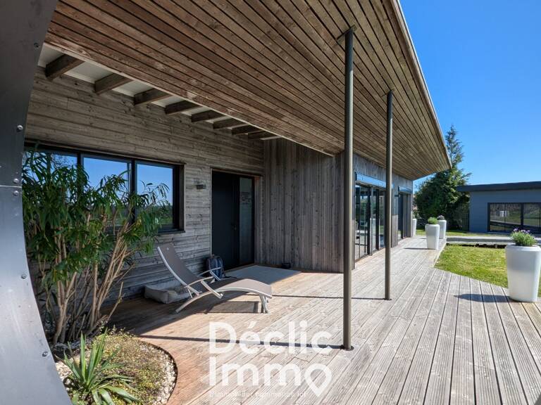 Maison 118m² à Verrières 16130 — photo 1