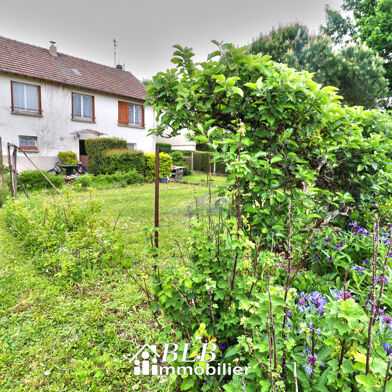 Maison 6 pièces 300000 €