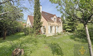 Maison 9 Pièces 174 m² à vendre à Marolles-en-Brie (94440)