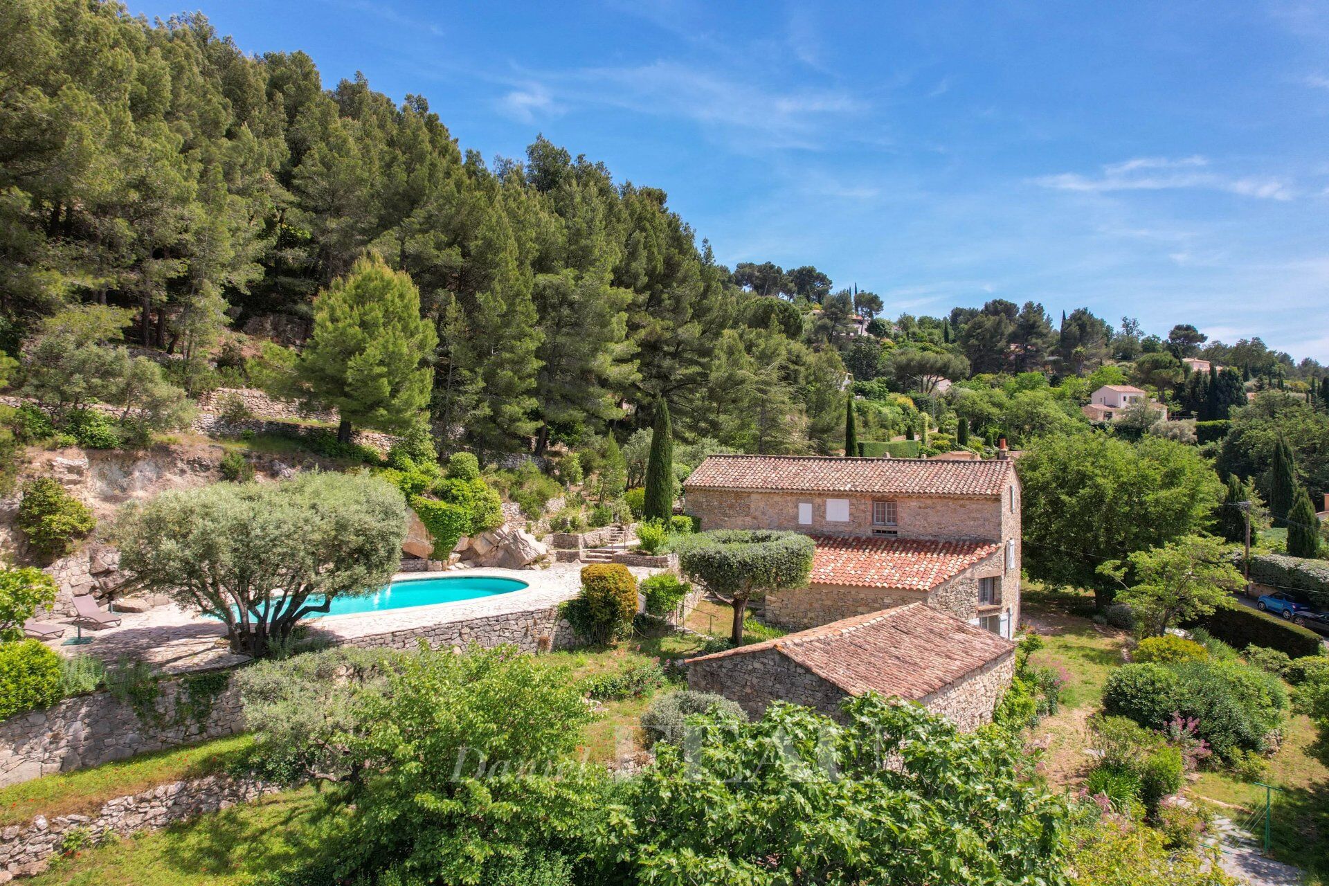 Villa / Maison  T8 à vendre Beausset (Le) 83330