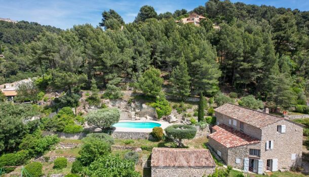 Villa / Maison 8 pièces  à vendre Beausset (Le) 83330