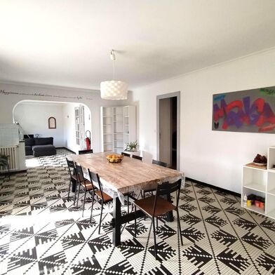 Maison 8 pièces 311535 €