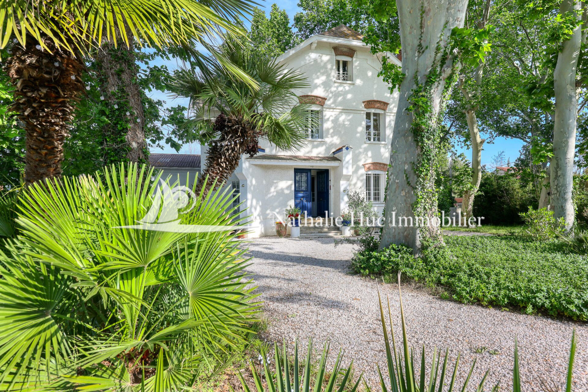 Villa / Maison  T7 à vendre Espira-de-l'Agly 66600