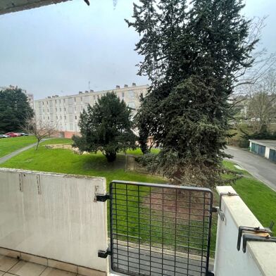 Appartement 4 pièces 215000 €