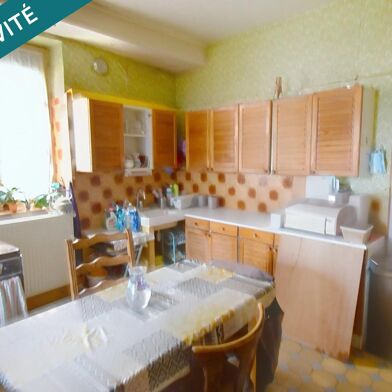 Maison 13 pièces 300000 €