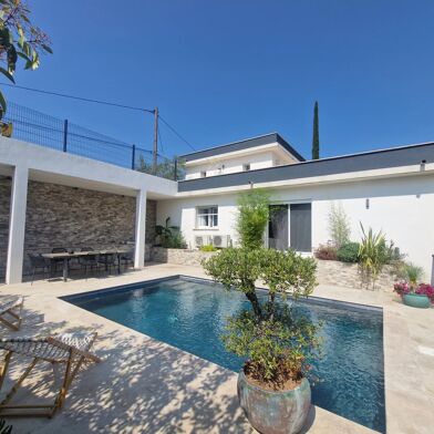 Maison 5 pièces 699000 €