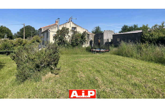 Vente maison 5 pièces 110 m² Saint-Hilaire-de-Voust (85120) — photo 2