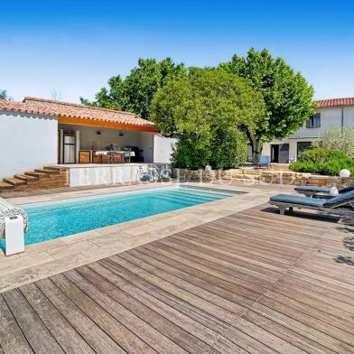 Maison 6 pièces 880000 €