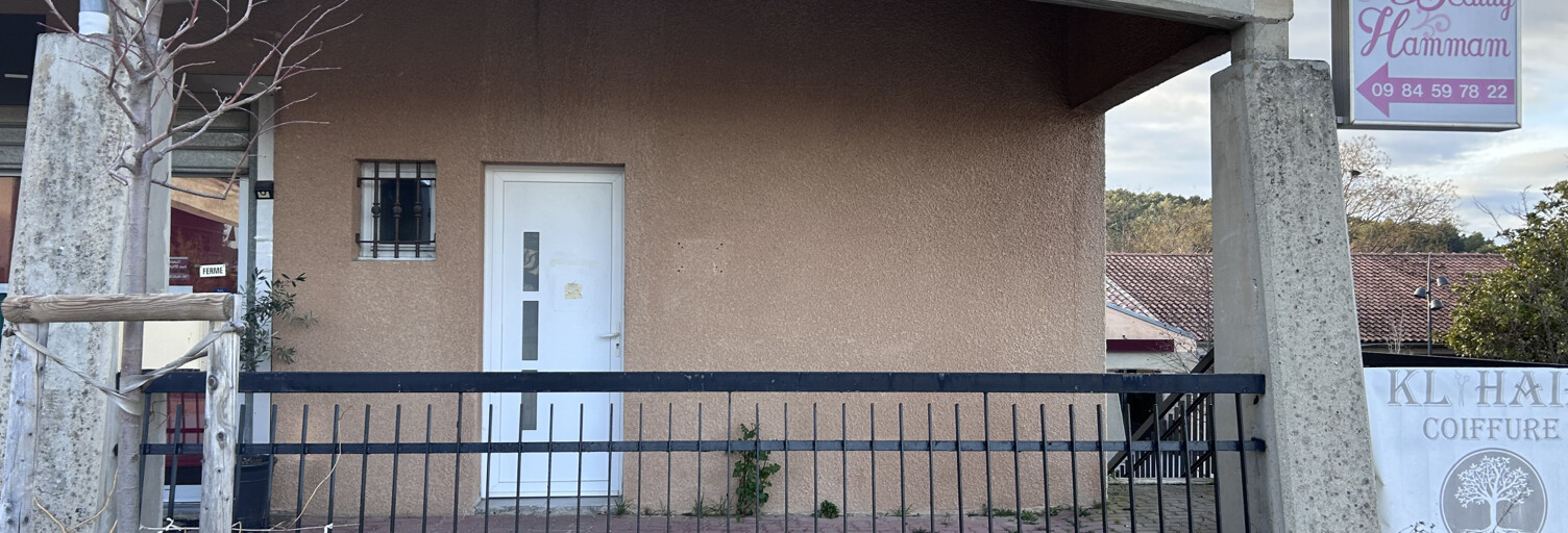 Commerce  41 m² à louer à La Roque-d'Anthéron (13640)