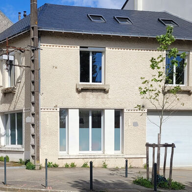 Immeuble  585200 €