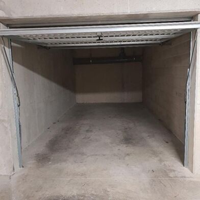 Garage  60 €