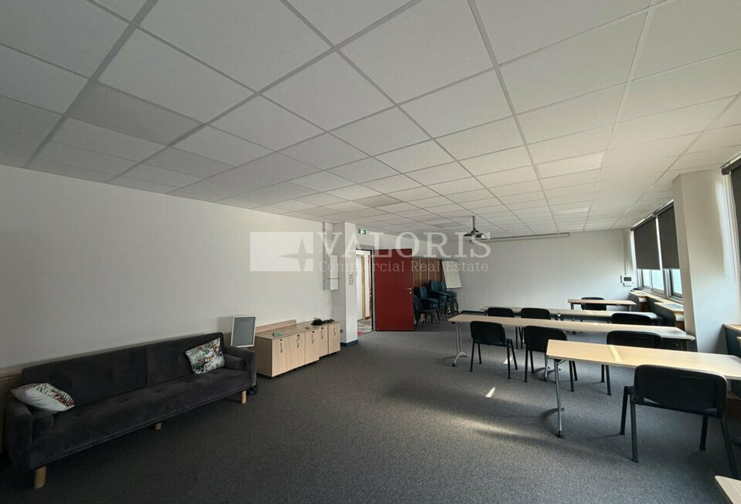 BUREAUX à LOUER — photo 1