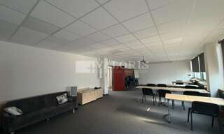 Bureau  130 m² à louer à Villeurbanne (69100)