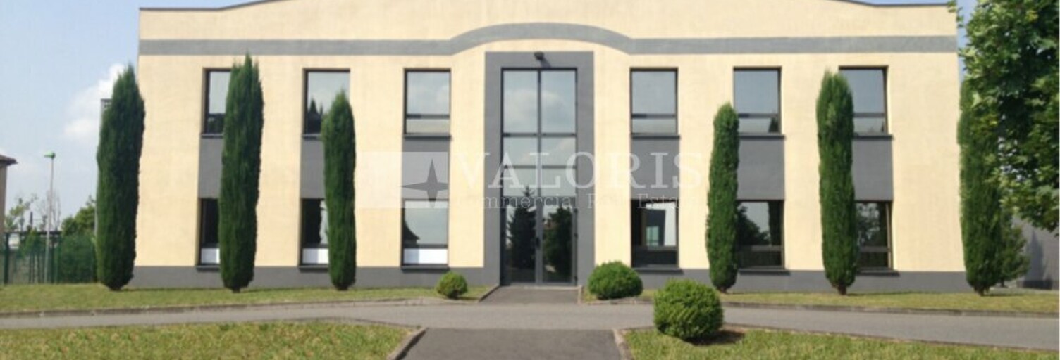 Commerce  1440 m² à louer à Arnas (69400)