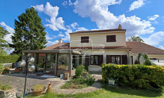 Maison 8 Pièces 158 m² à vendre à Le Cellier (44850)