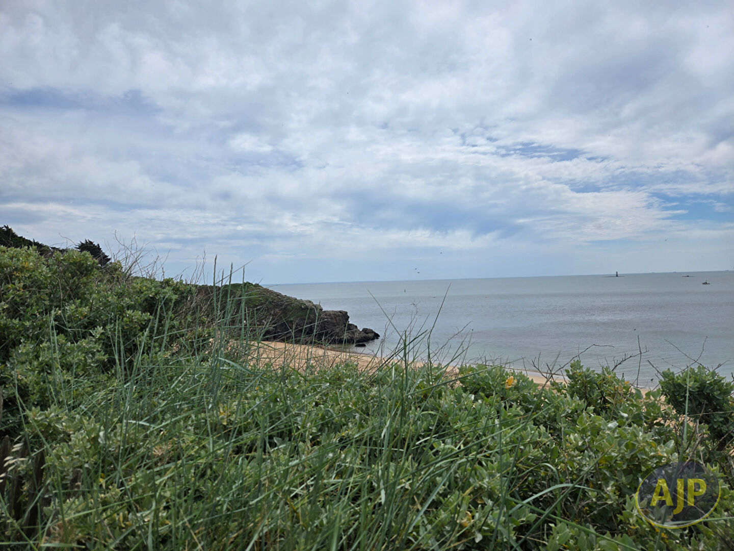 Agence immobilière de Ajp Immobilier St Marc sur Mer Tati