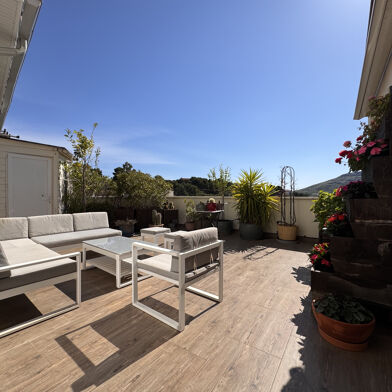 Appartement 5 pièces 487600 €