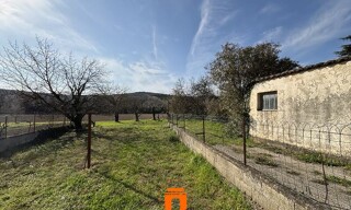 Terrain  740 m² à vendre à La Garde-Adhémar (26700)