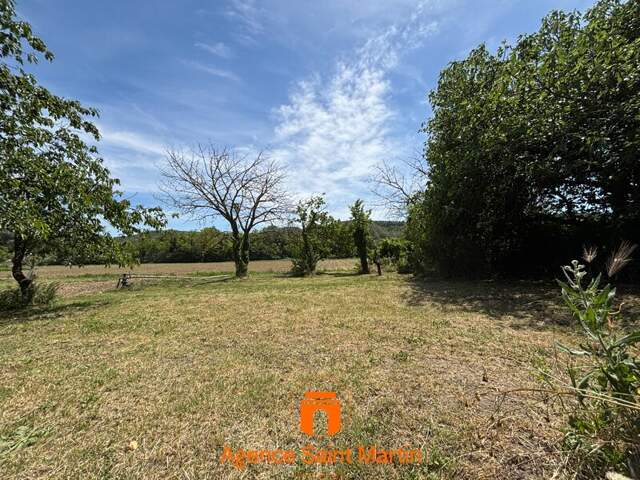 Terrain constructible — photo du bien