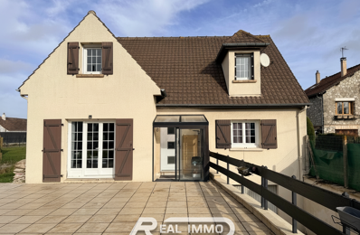 MAISON FAMILIALE À SAINT-GERMAIN DE LA GRANGE — photo du bien