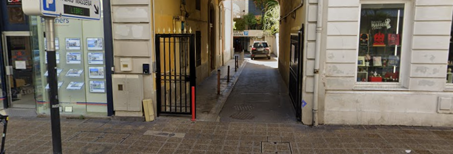 Garage  11 m² à vendre à Nice (06000)