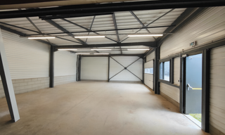 Commerce  180 m² à louer à Sainte-Consorce (69280)