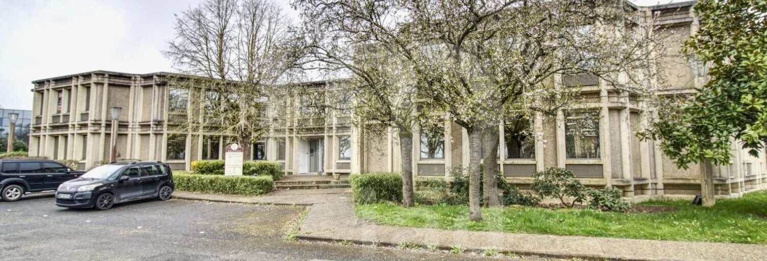 Bureau  370 m² à vendre à Saint-Aubin (91190)
