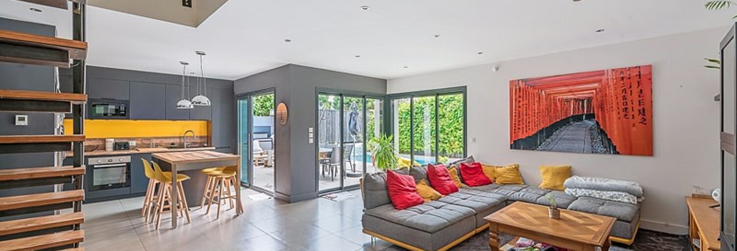 Maison 8 Pièces 183 m² à vendre à Pessac (33600)