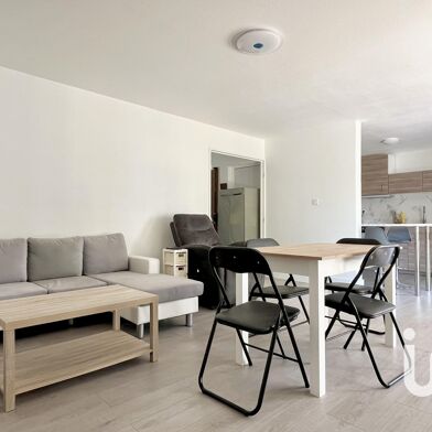 Appartement 3 pièces 240000 €