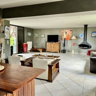 Maison 7 pièces 140400 €