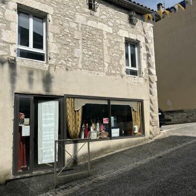 Immeuble  153725 €