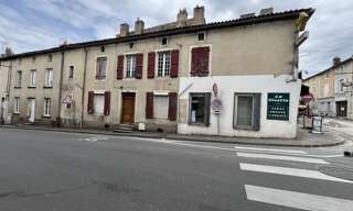 Immeuble  109 m² à vendre à Ruffec (16700)
