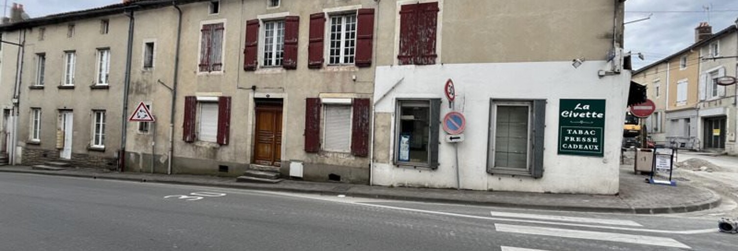 Immeuble  109 m² à vendre à Ruffec (16700)