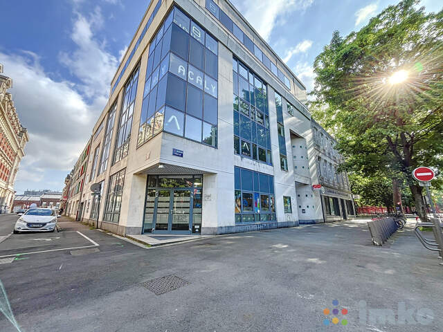 Local professionnel ou commercial modulable de 270 m2 avec 4 — photo du bien