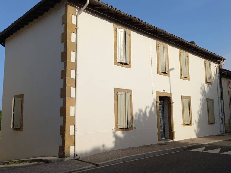 Maison en pierre de 6 pièces principales — photo 1