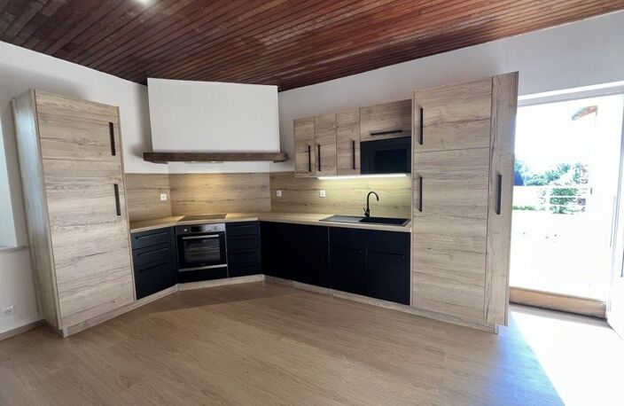 Maison en pierre de 6 pièces principales — photo 3
