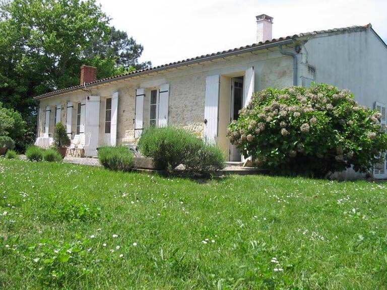 Maison en pierre de 6 pièces principales — photo 1