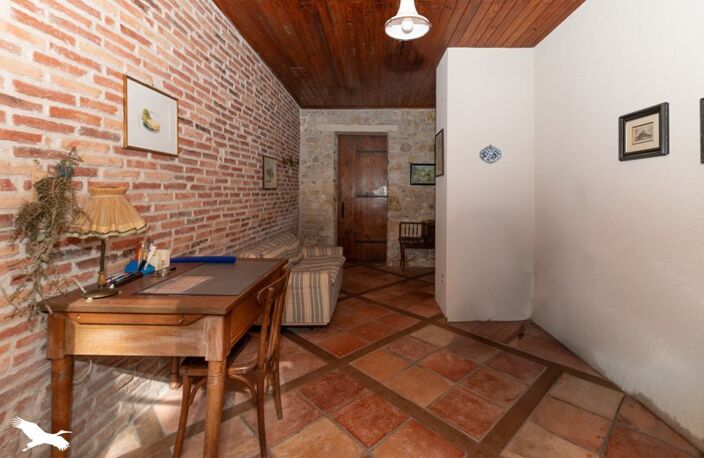 Maison en pierre de 6 pièces principales — photo 3