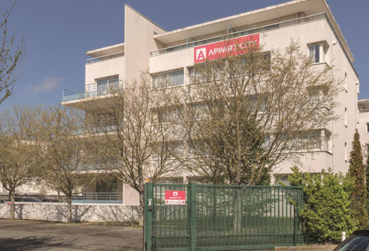 STUDIO - APPART CITY CLASSIC LA ROCHELLE CENTRE — photo 1