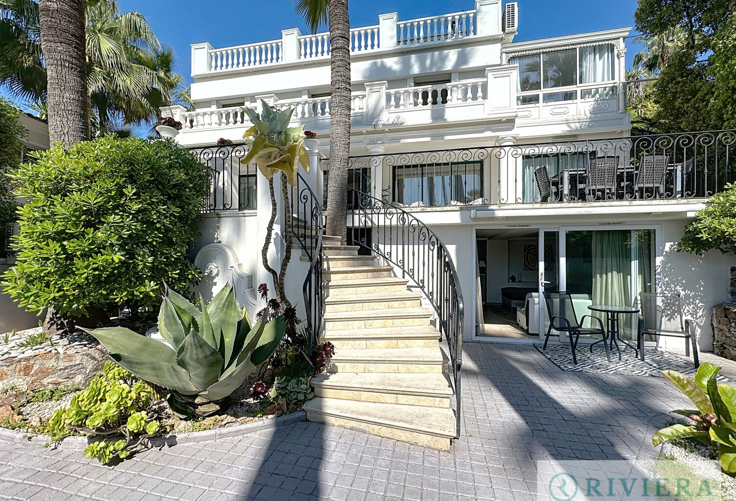 CANNES BASSE CALIFORNIE VILLA INDIVIDUELLE T6 VUE MER PANORA — photo 1