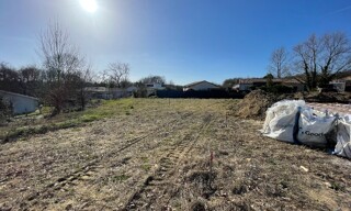 Terrain  750 m² à vendre à Martillac (33650)